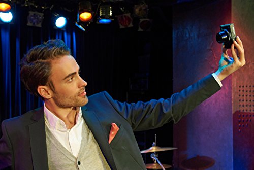 - Sony RX100 III | Advanced Premium Compact Camera | 24-70 mm F1.8-2.8 Zeiss Lens and Flip Screen for Vlogging -