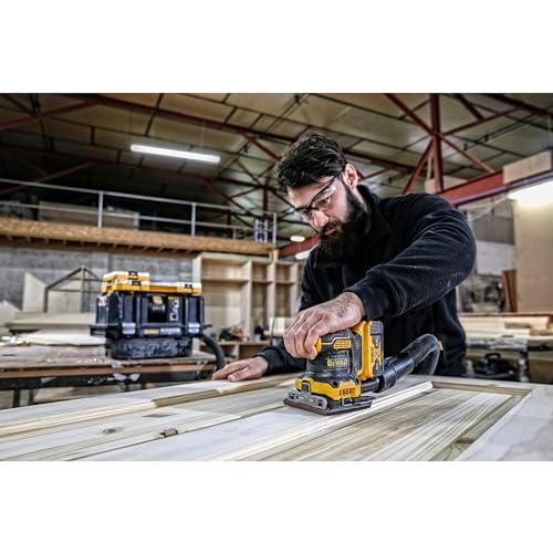 DEWALT DCW200N-XJ 18V XR Brushless 1/4 Sheet Palm Sander (Bare Unit)