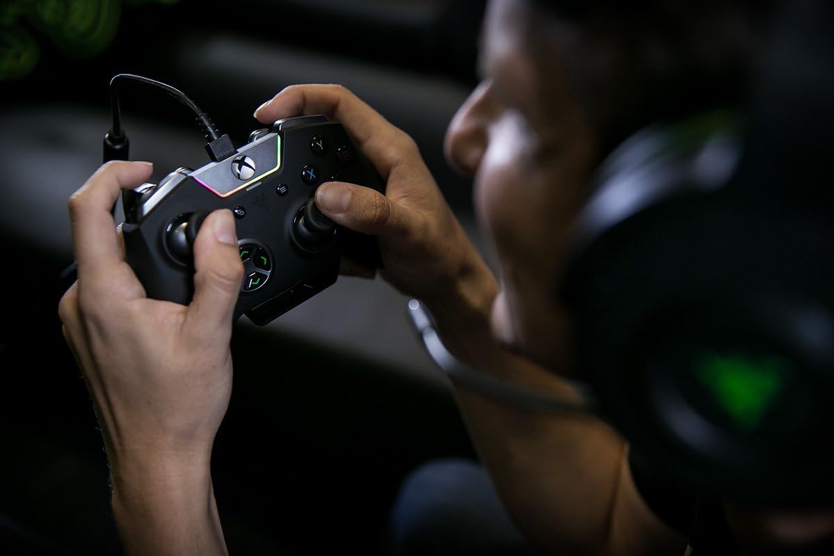 - Razer Wolverine Ultimate | Wired Gaming Controller for Xbox One | Xbox Series X / S + PC with Chroma RGB | Black -