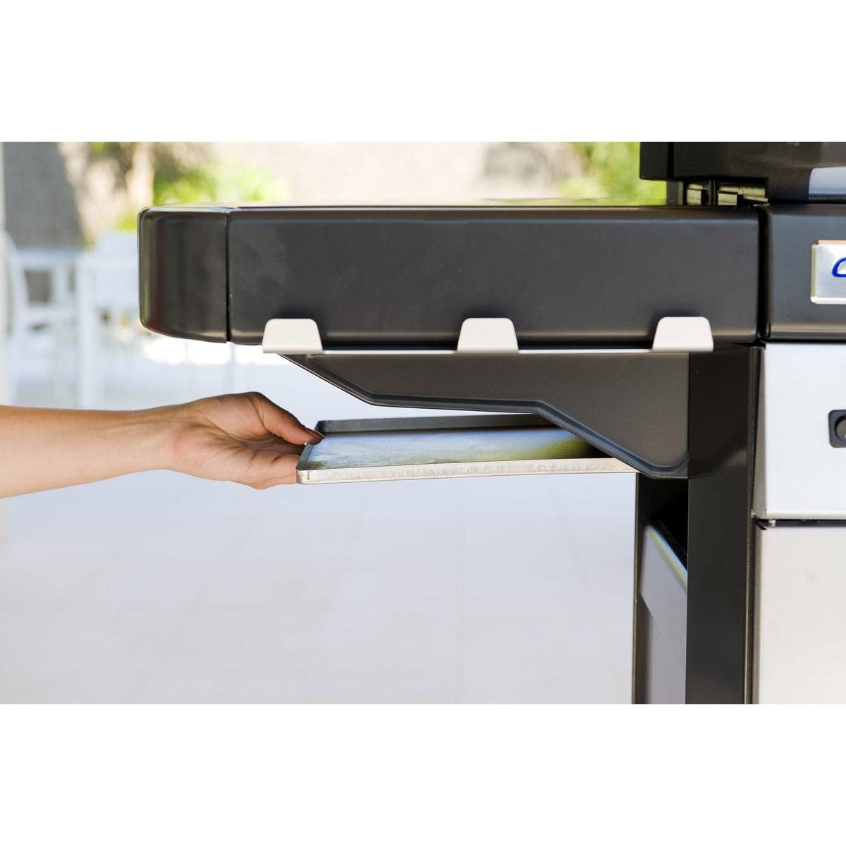 Campingaz 3 Series Classic LS Plus Gas BBQ 3 Burner Gas Barbecue Grill 9.6 KW Power Instaclean Easy Cleaning System Cast Iron Grid and Griddle with Side Burner