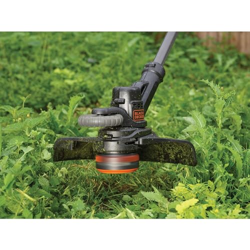 BLACK+DECKER String Grass Trimmer, 18V, Cordless, 28cm Cutting Width, Automatic Single Line Feed, 2.0Ah Battery Included, STC1820PC-GB