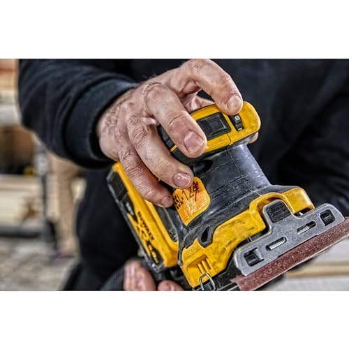 DEWALT DCW200N-XJ 18V XR Brushless 1/4 Sheet Palm Sander (Bare Unit)