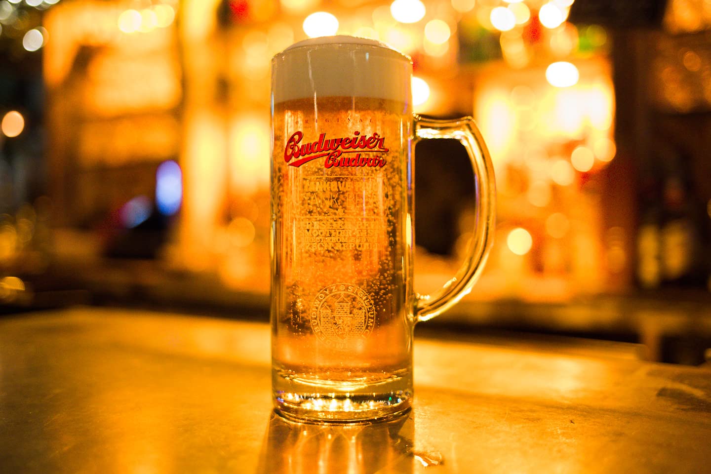 Budweiser Budvar Premium Czech Lager Single 5ltr Mini Keg - 5.0% ABV - Beer Gifts for Men and Women, Bar Accessories for Home Pub, Beers and Lagers Offers, Craft Beer, German Beer