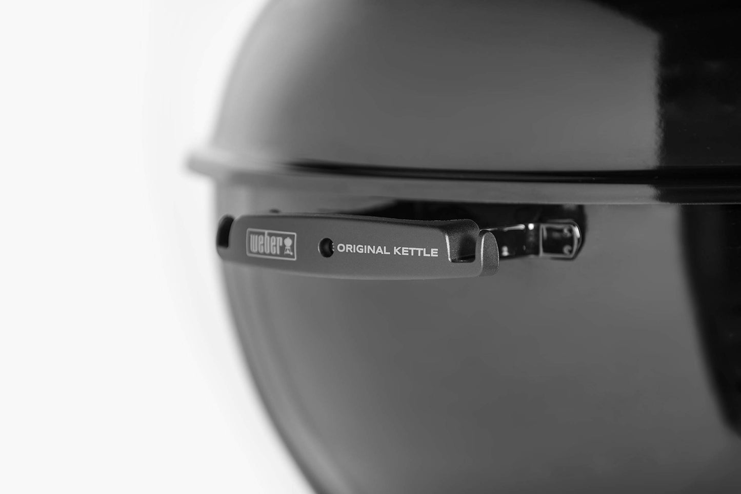 - Weber Original Kettle Charcoal Grill Barbecue, 57cm | E-5710 BBQ Grill with Lid Cover