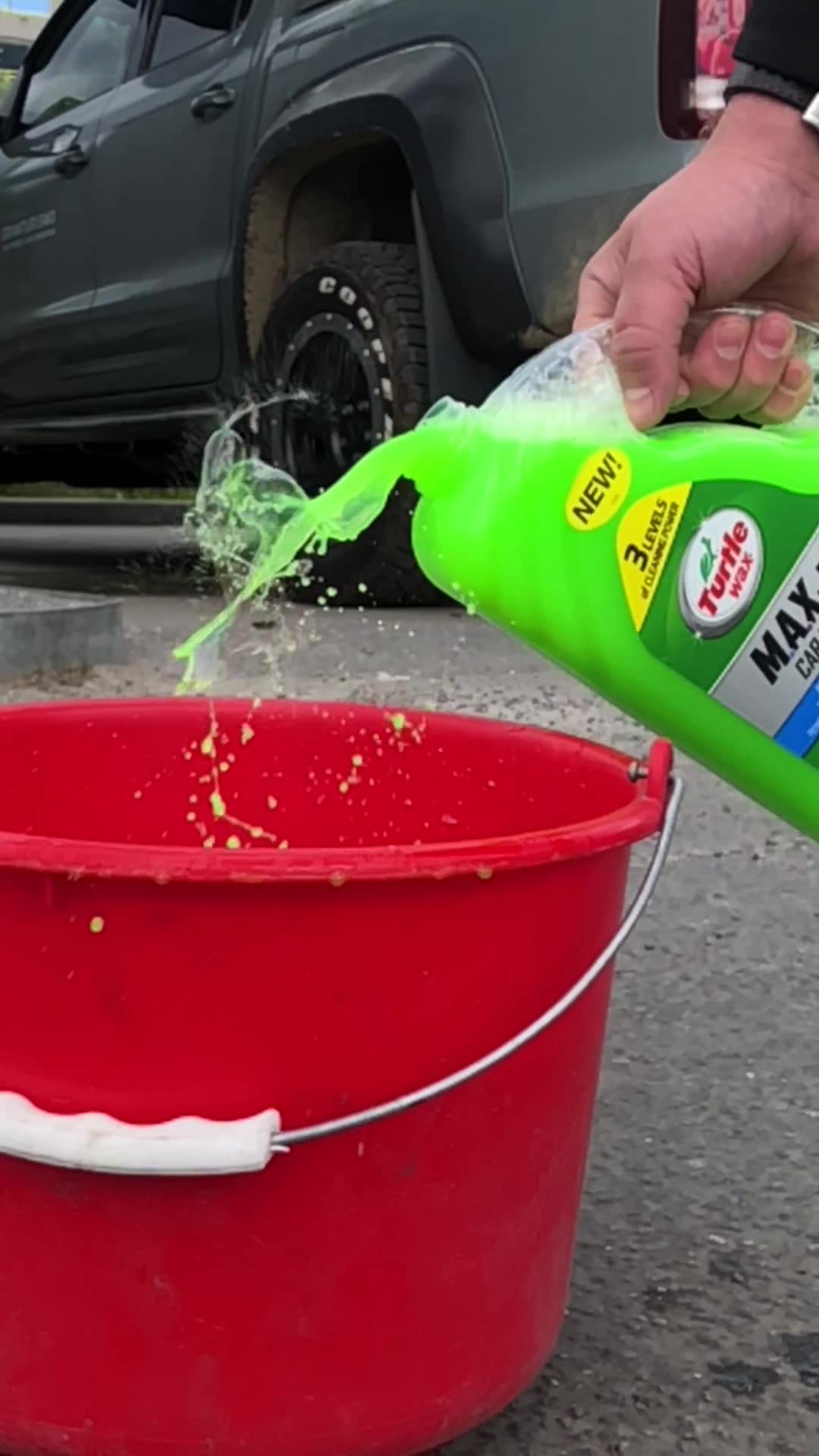 - Turtle Wax 53284 | MAX Power Car Shampoo & Wash | 4L |Three Levels of Cleaning Power -