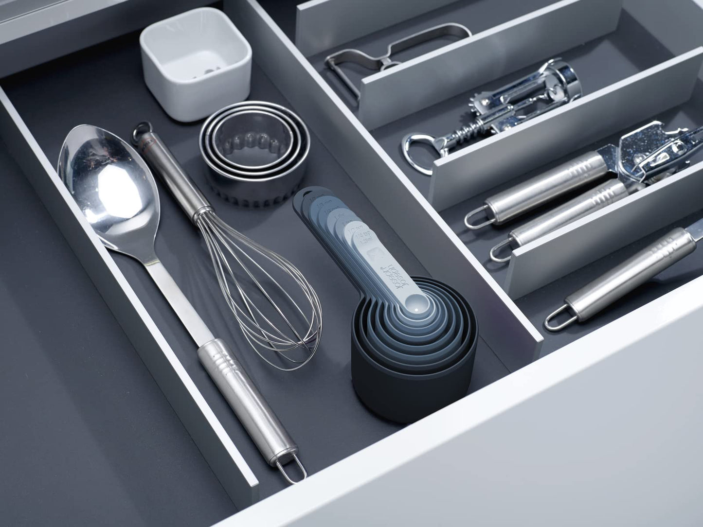 - Joseph Nest 8-Piece Space Saving Measuring Cups And Spoons Set -