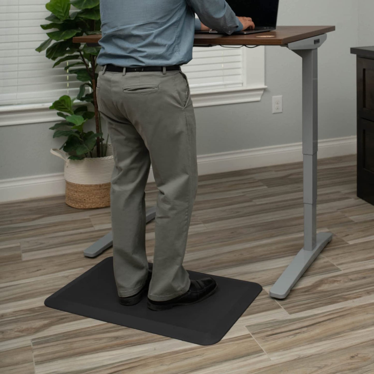 - GelPro Professional Grade Anti-Fatigue Kitchen & Office Comfort Bio-Foam Mat with Non-Slip Bottom -