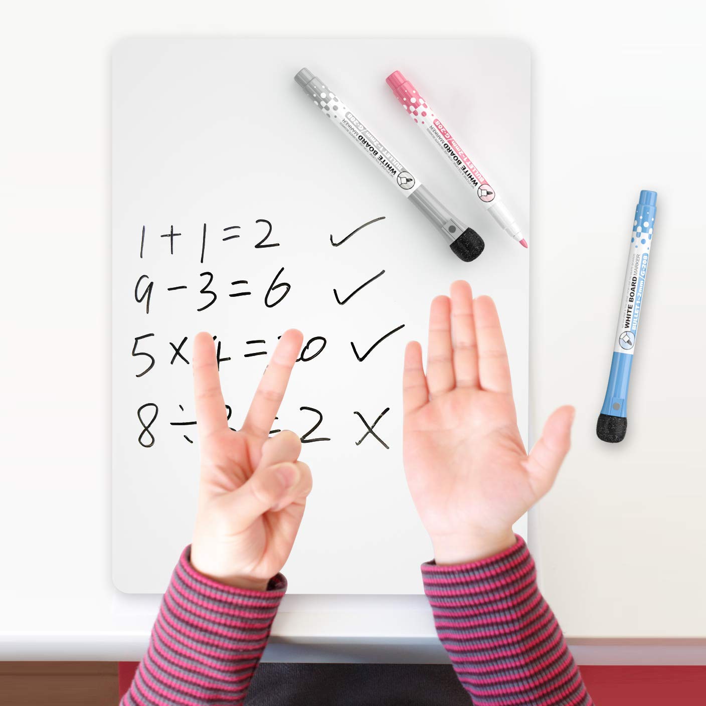 - Nicpro Dry Erase Mini Whiteboard | A4 | 22 x 30 cm Double Sided Lapboard -