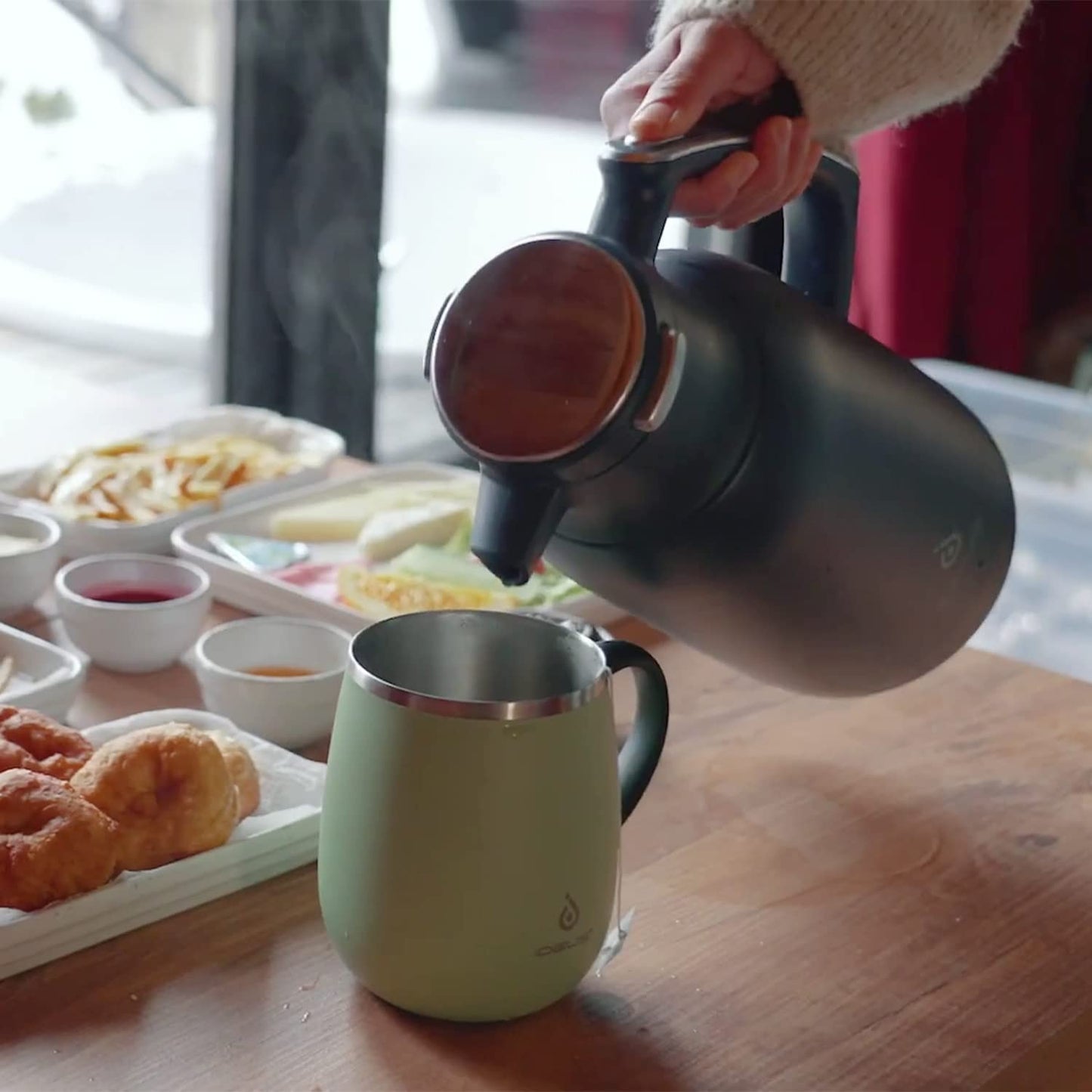 - IDEUS Vacuum Insulated Coffee Carafe | 68 oz (2 Liters) | Stainless Steel Milk Jug | Thermal Tea Pot Hot & Cold -