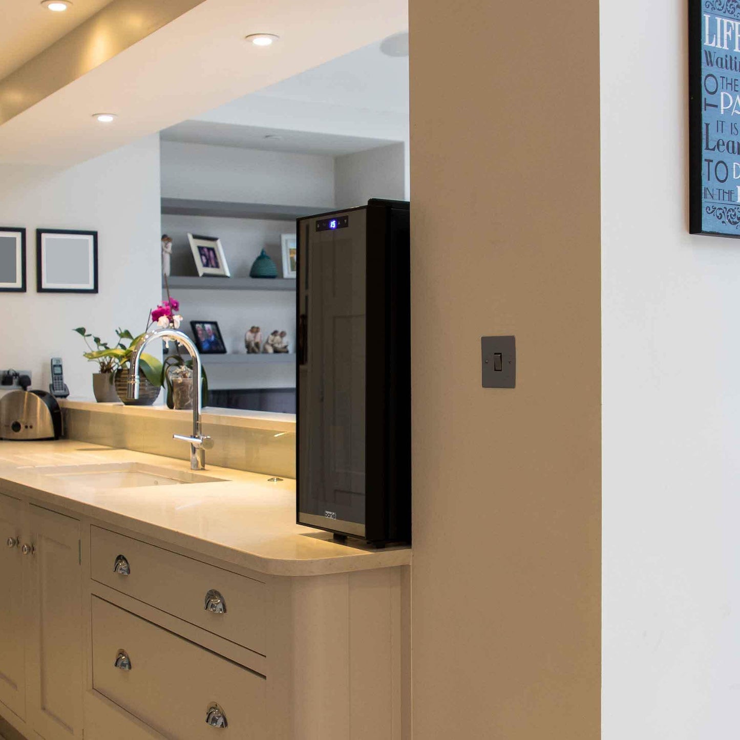 Baridi 12 Bottle Wine Cooler with Digital Touch Screen Controls & LED Light, Black - DH73