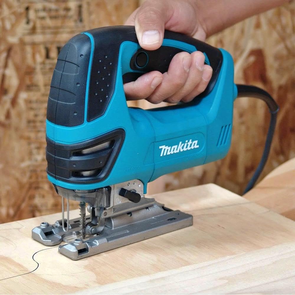 - Makita 4350FCT | 240V | 720W Orbital Action Jigsaw -