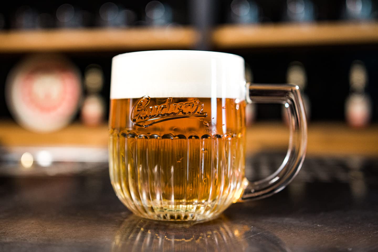 Budweiser Budvar Premium Czech Lager Single 5ltr Mini Keg - 5.0% ABV - Beer Gifts for Men and Women, Bar Accessories for Home Pub, Beers and Lagers Offers, Craft Beer, German Beer