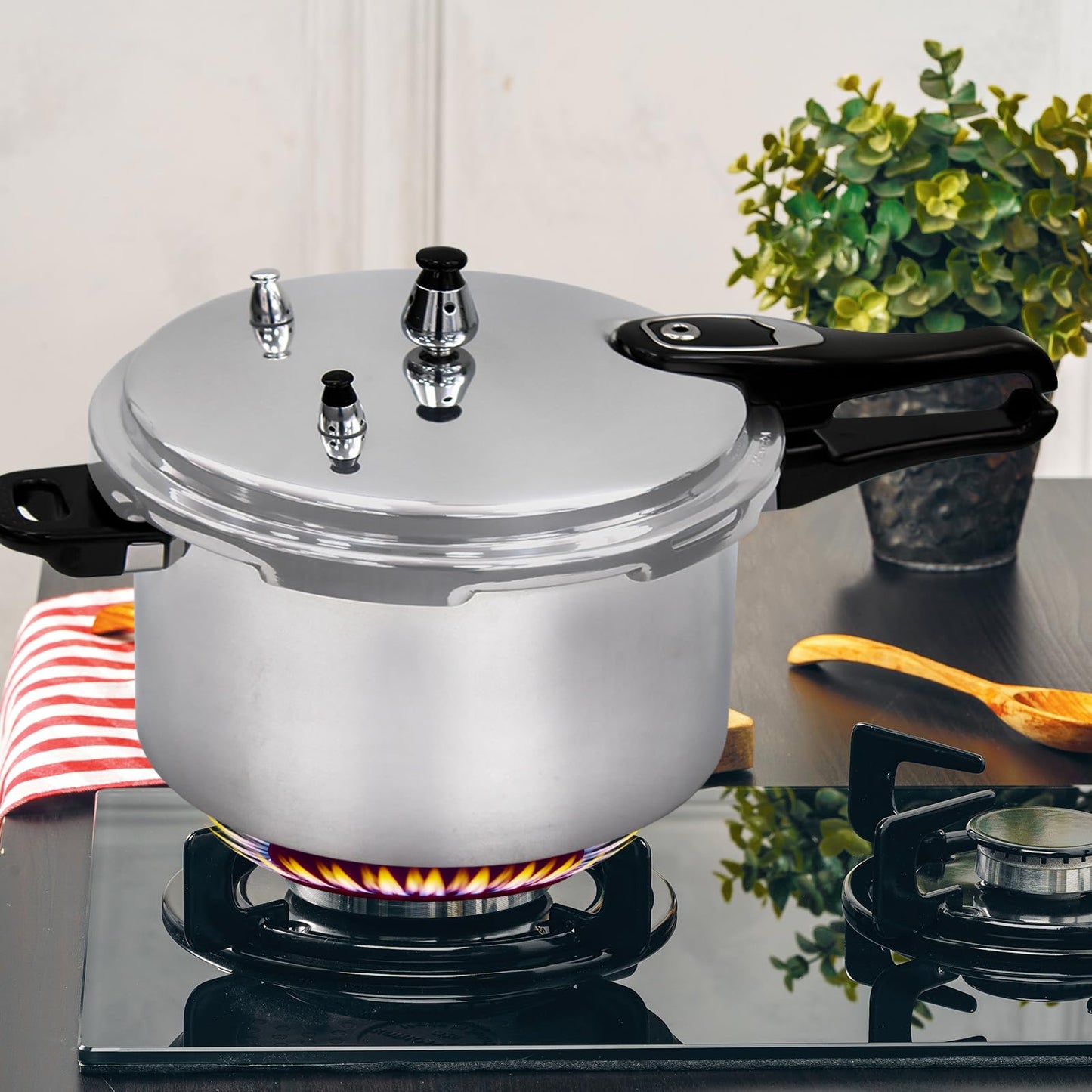 7.5 Litre Dual Handle Pressure Cooker for Kitchen & Catering, Aluminium + Stainless Steel, Suitable for all Hob Types Including Induction Hob - Silver