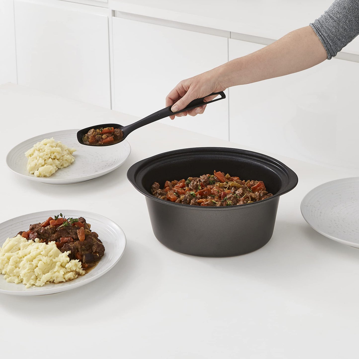 - Morphy Richards 3.5L Easy Time Slow Cooker | Automatic Heat Settings -