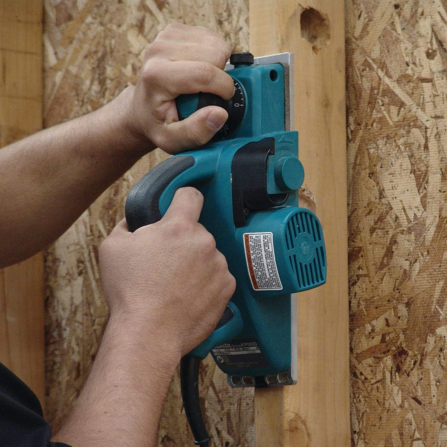 - Makita KP0800K/2 | 240V 82mm Heavy Duty Planer | Supplied in A Carry Case -
