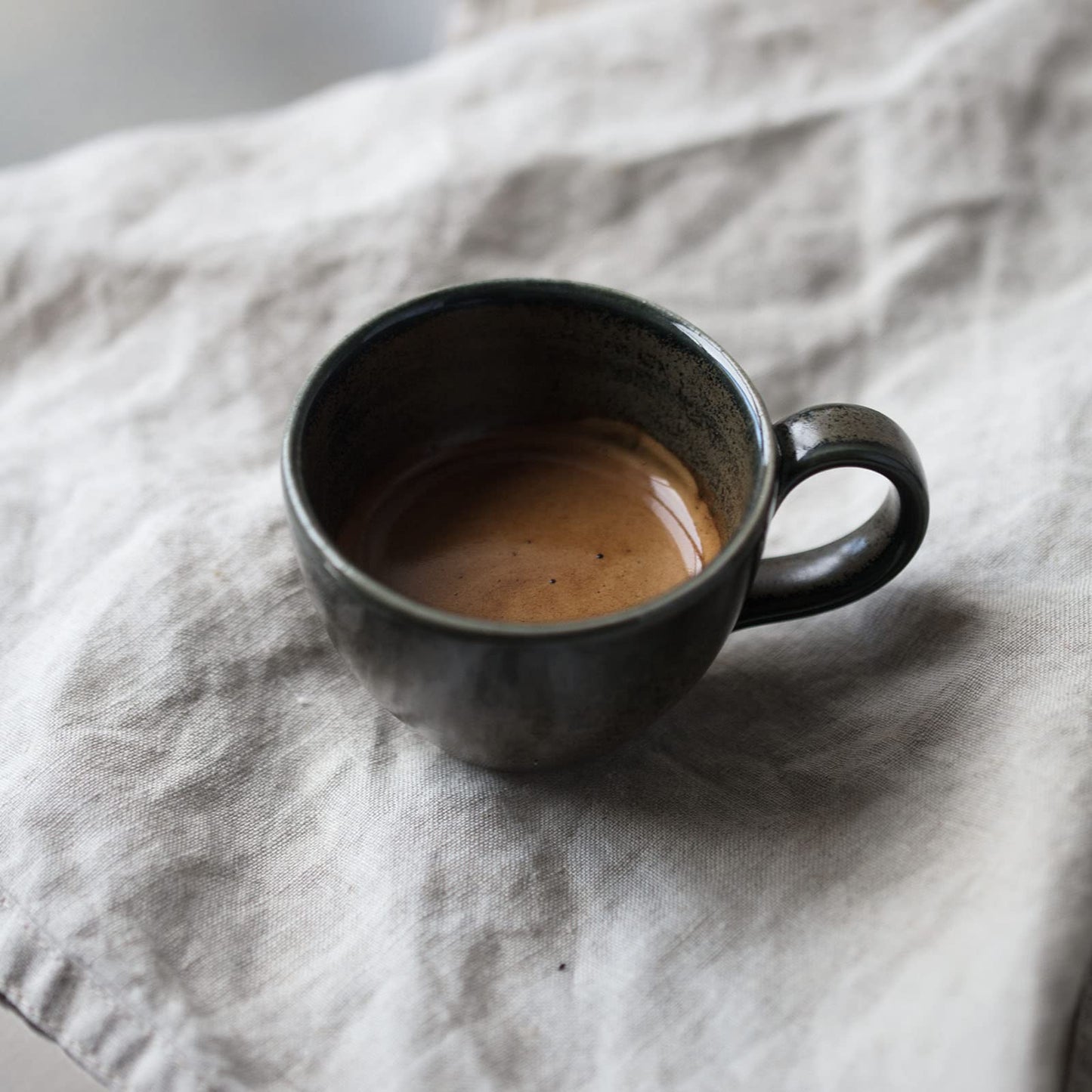 Caffè Nero Classico Whole Coffee Beans - Medium Roast - 1KG (1 x 1KG Coffee Bag)