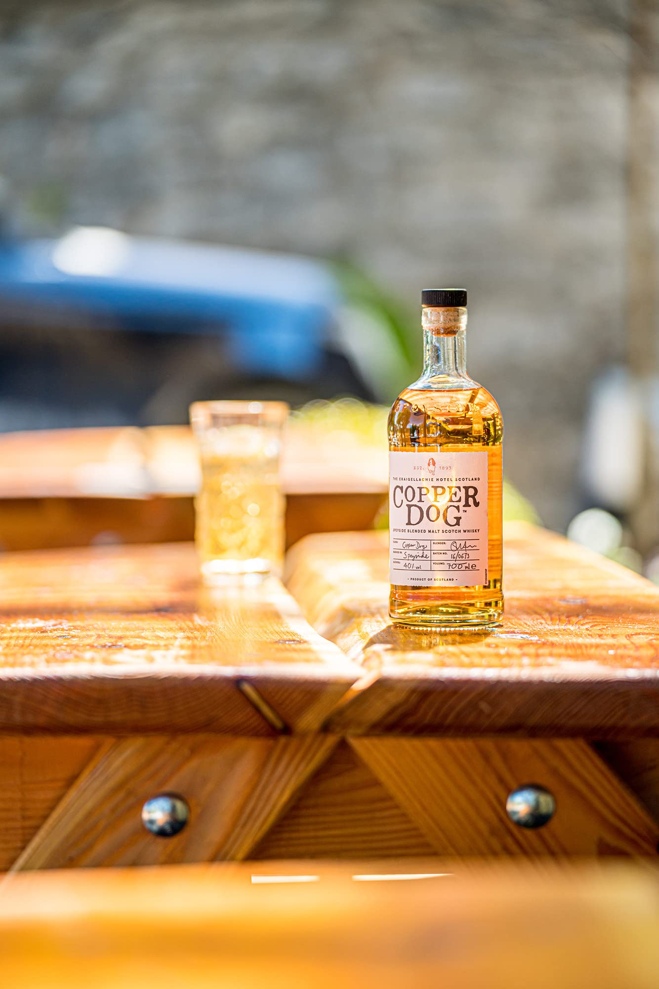 Copper Dog Speyside Blended Malt Scotch Whisky | 40% vol | 70cl | Combination of 8 Single Malts | Notes of Spice | Fruit & Vanilla | Speyside Whisky | Best Served Neat or in Cocktails