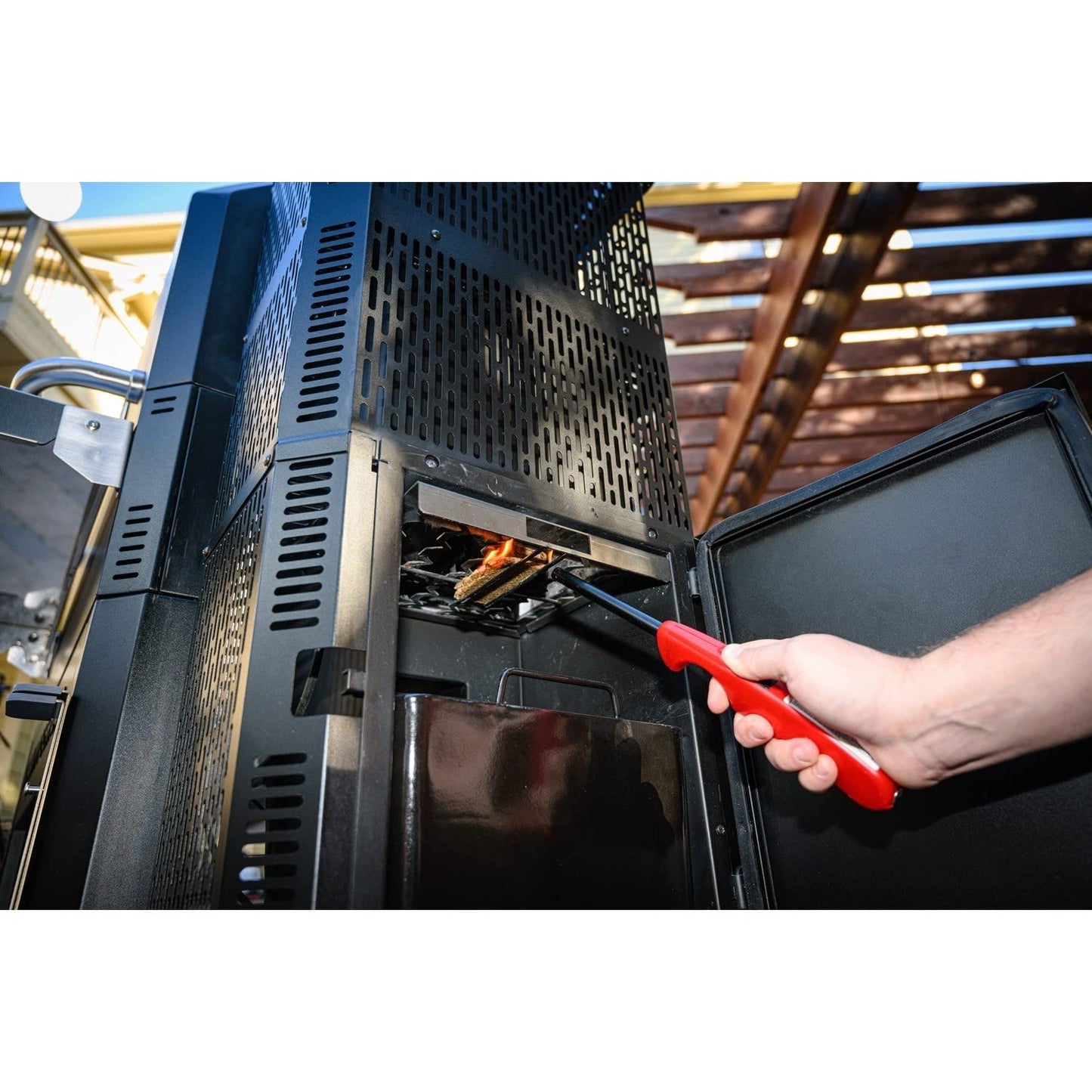 - Masterbuilt MB20041320 Gravity Series | 1050 Outdoor Digital Charcoal Barbecue -