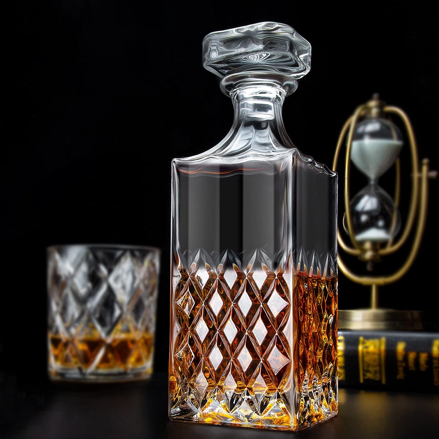 - LIGHTEN LIFE Whiskey Decanter | 849ml Non-Lead Crystal Whiskey Decanter with Stopper in Gift Box -