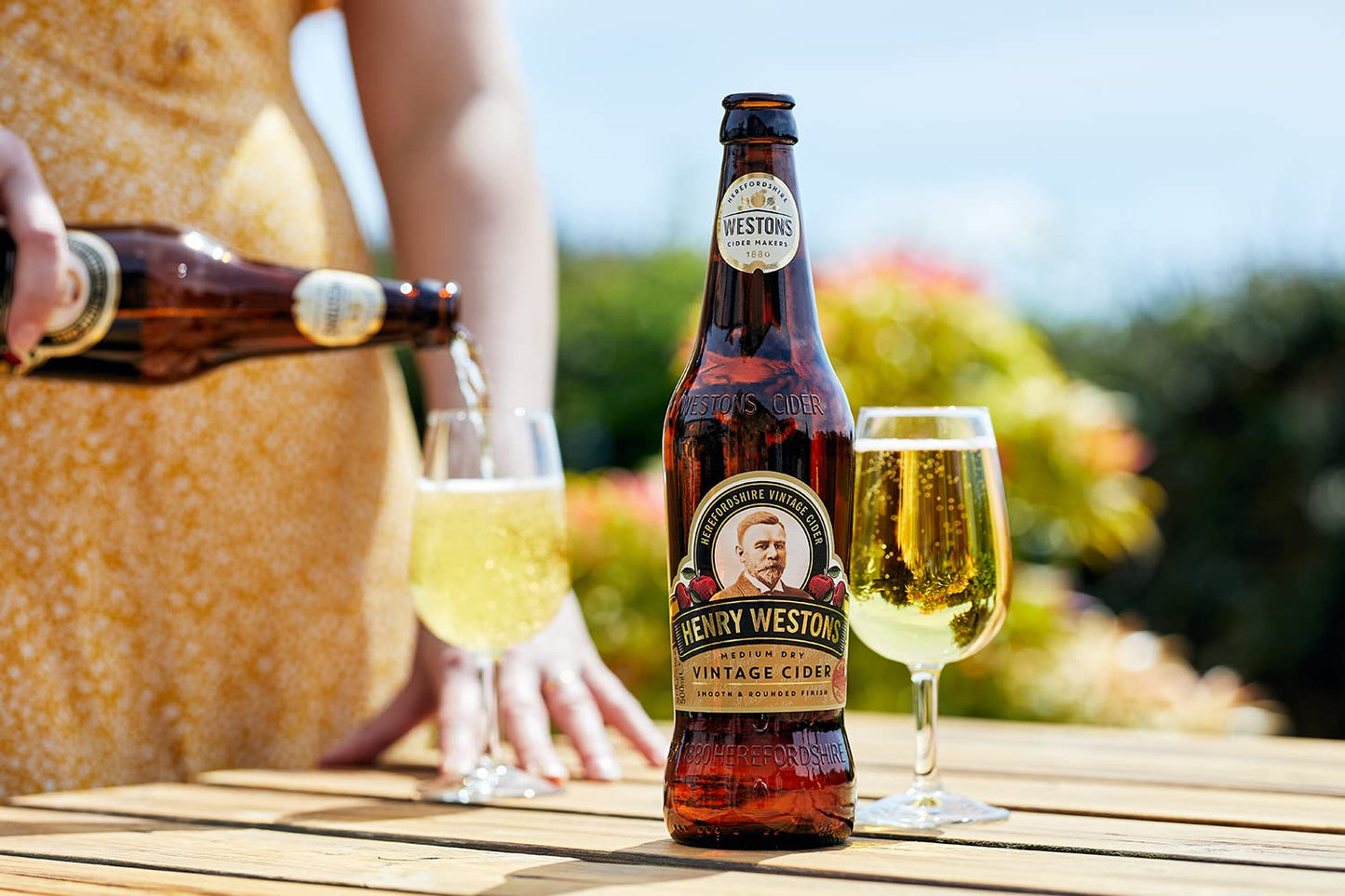 - Henry Westons Vintage Glass Bottles | 8.2% ABV 12 x 500ml Multipack | Refreshing Medium Dry Sparkling Cider | Slowly Matured in Oak Vats for a Smooth & Rounded Flavour -