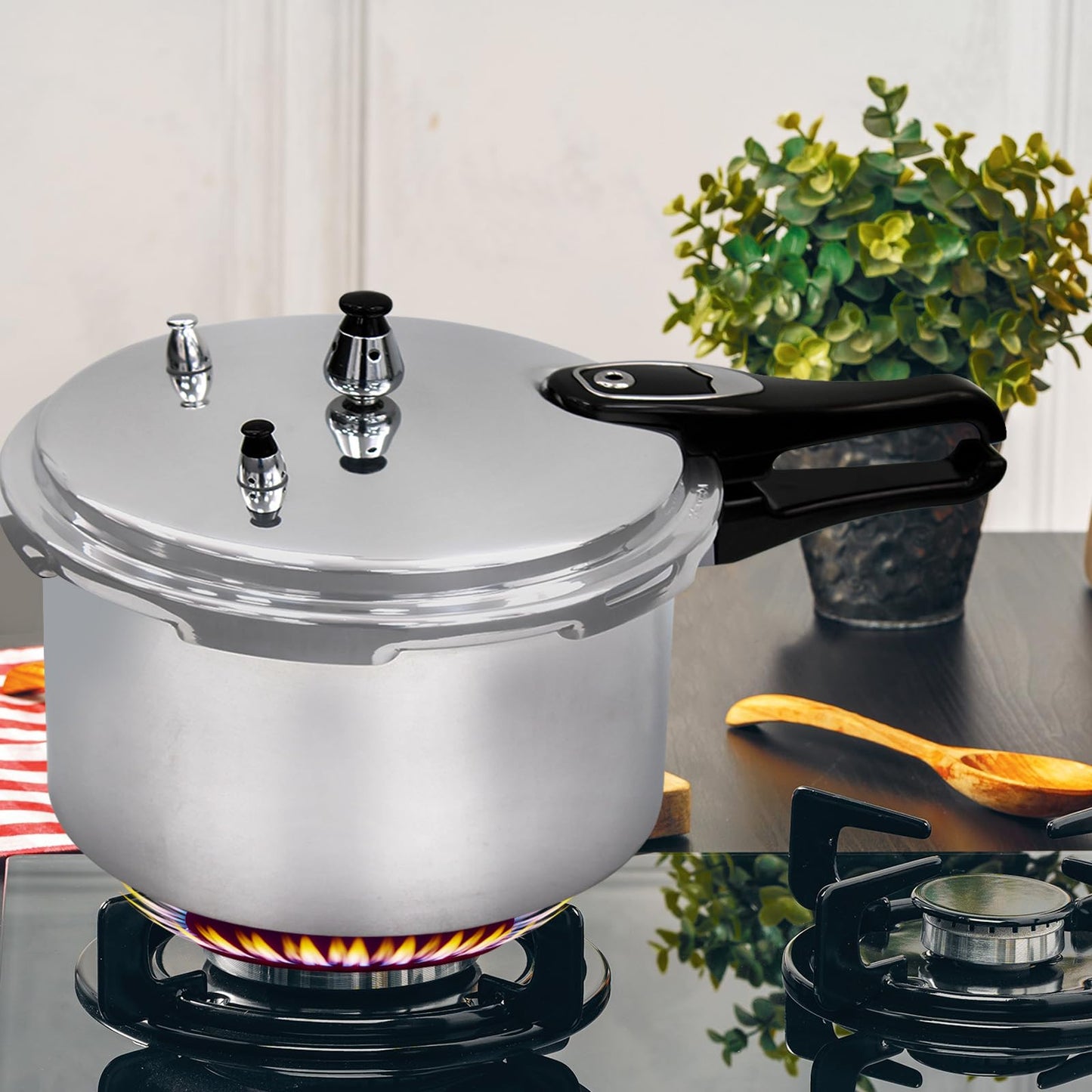 3.5 Litre Pressure Cooker for Kitchen & Catering, Aluminium + Stainless Steel, Suitable for all Hob Types Including Induction Hob - Silver