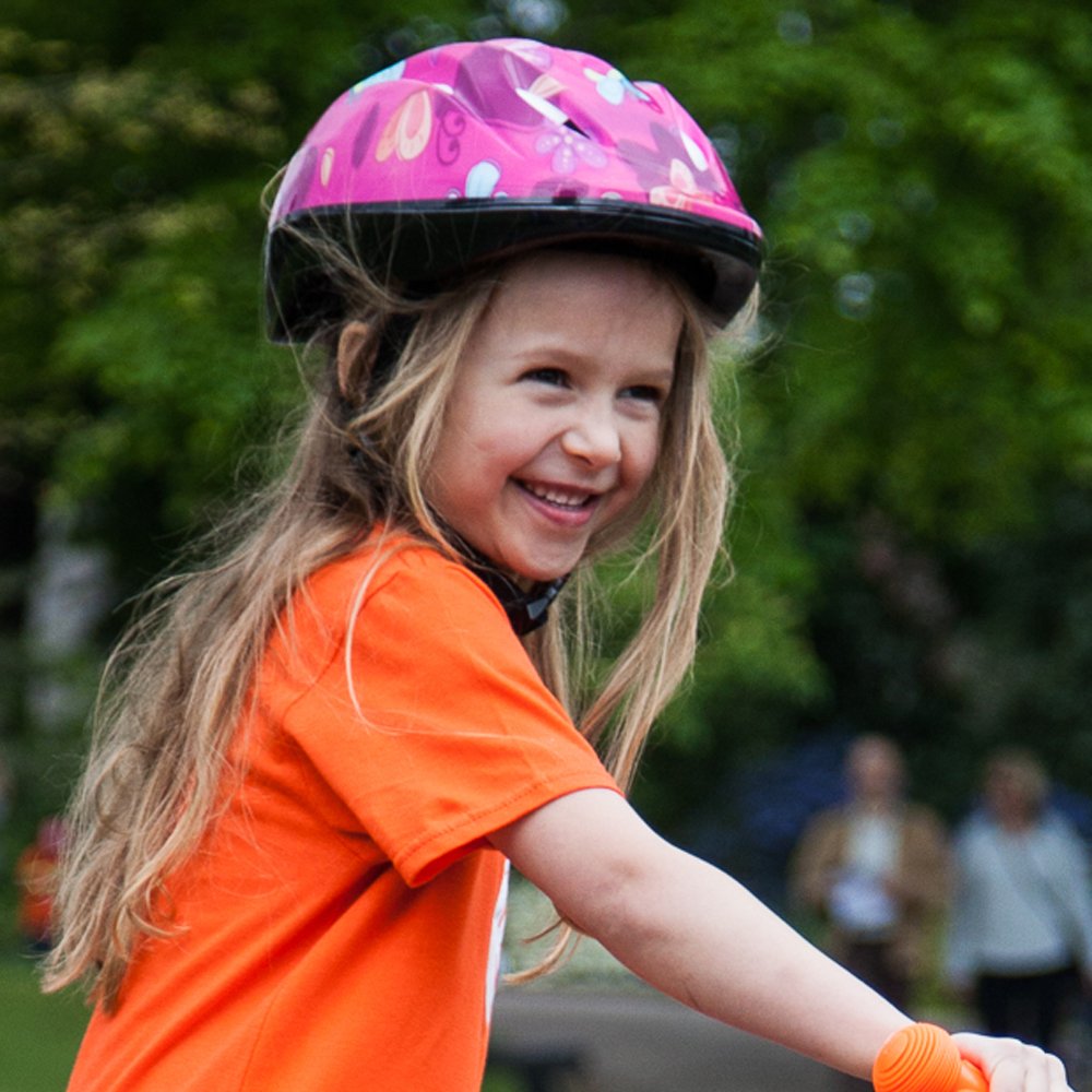 3StyleScooters SafetyMax - Kids Safety Bike Helmet - For Roller Skating/Skateboarding - For Kids Aged 3+ - EN1078 Safety Standard Approved - 2 Year UK Warranty Scooter Helmets - Butterfly