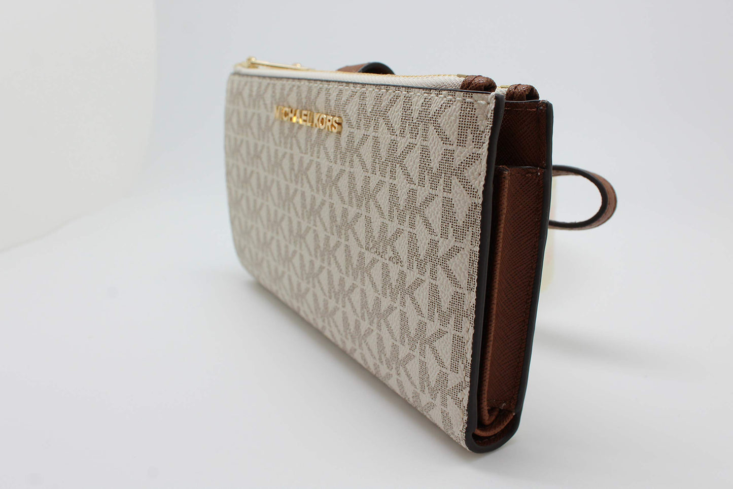 - Michael Kors Jet Set Travel Double Zip Wristlet -