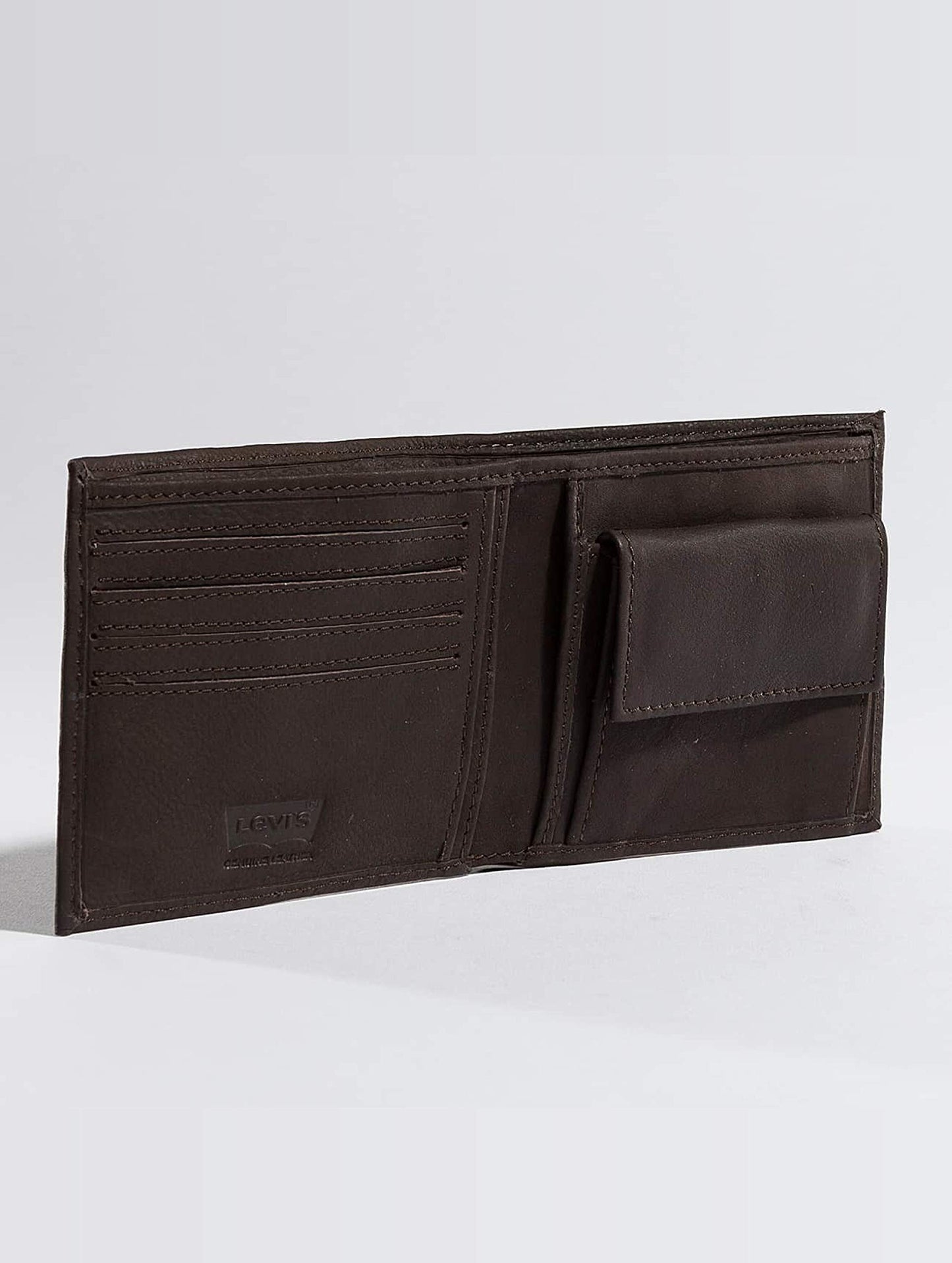- Levi's Men's Vintage Two Horse Vertical Wallet -