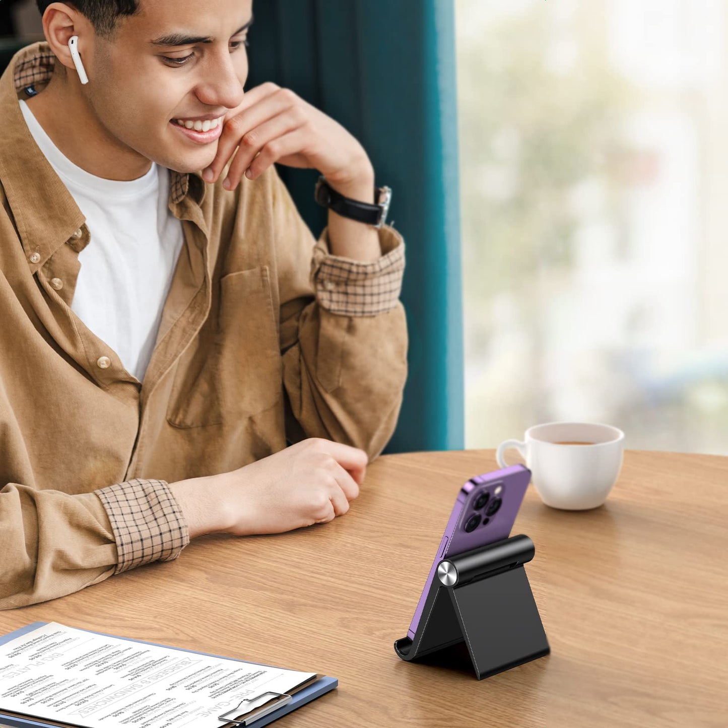 - UGREEN Phone Stand for Desk -