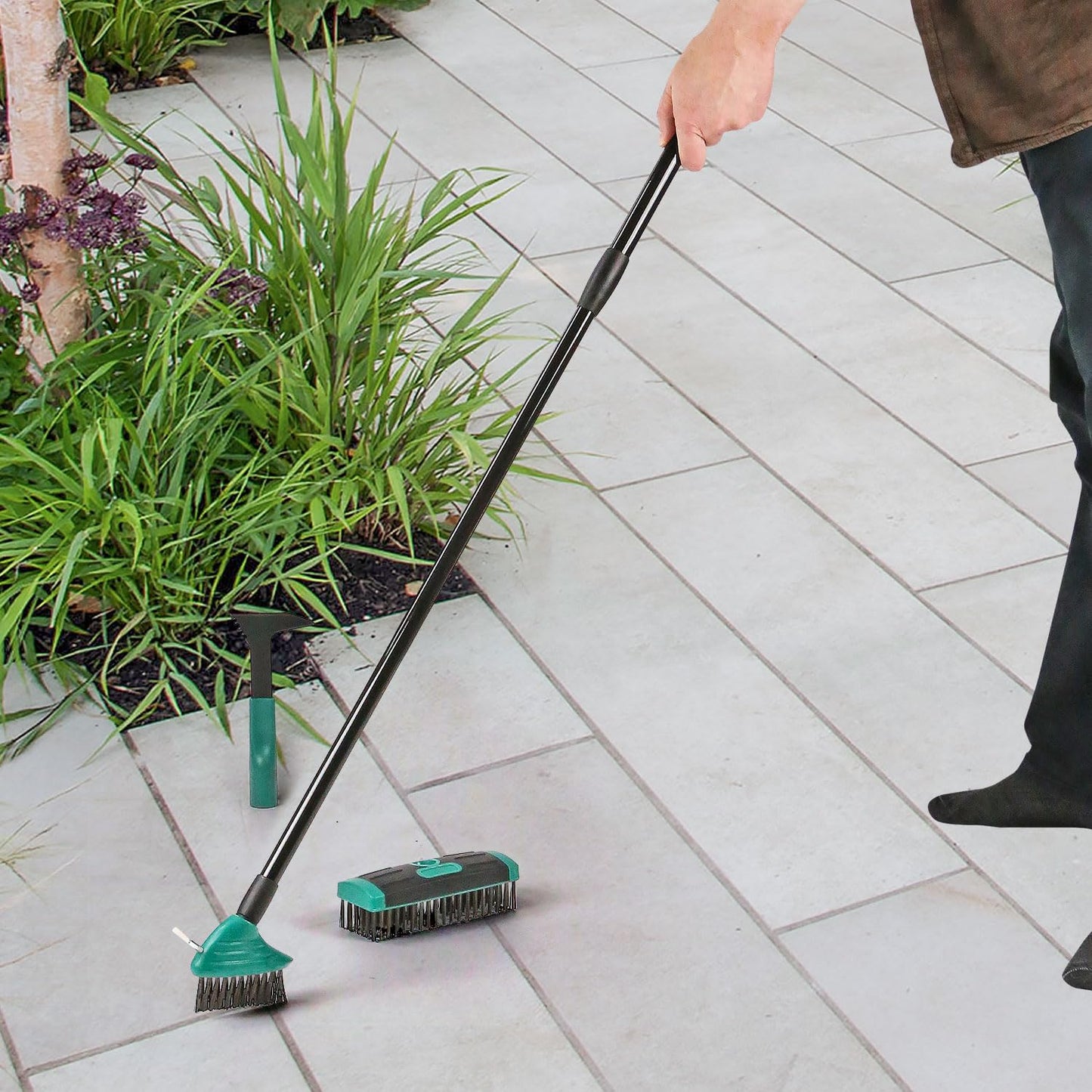 - Taylor & Brown | 4 in 1 Telescopic Weed Remover Brush -