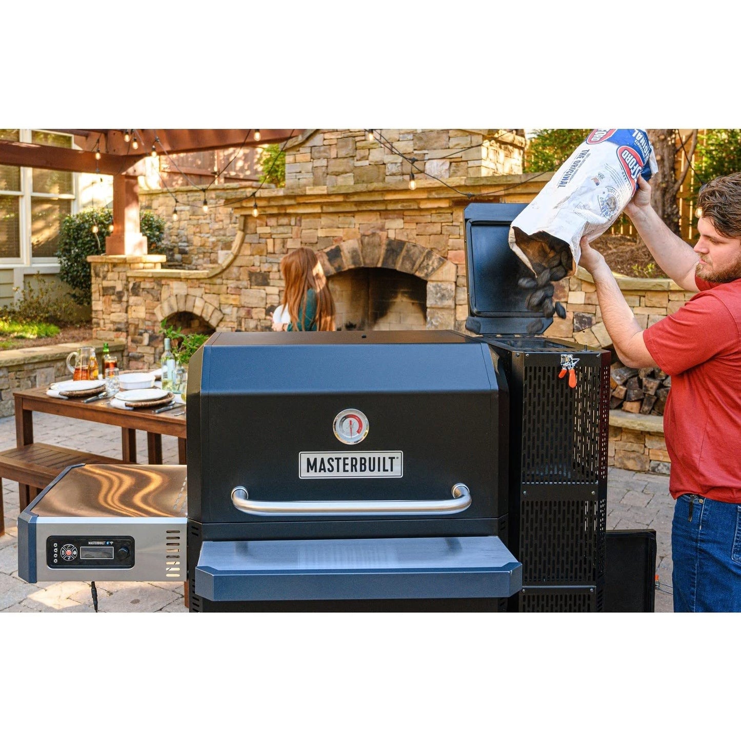 - Masterbuilt MB20041320 Gravity Series | 1050 Outdoor Digital Charcoal Barbecue -