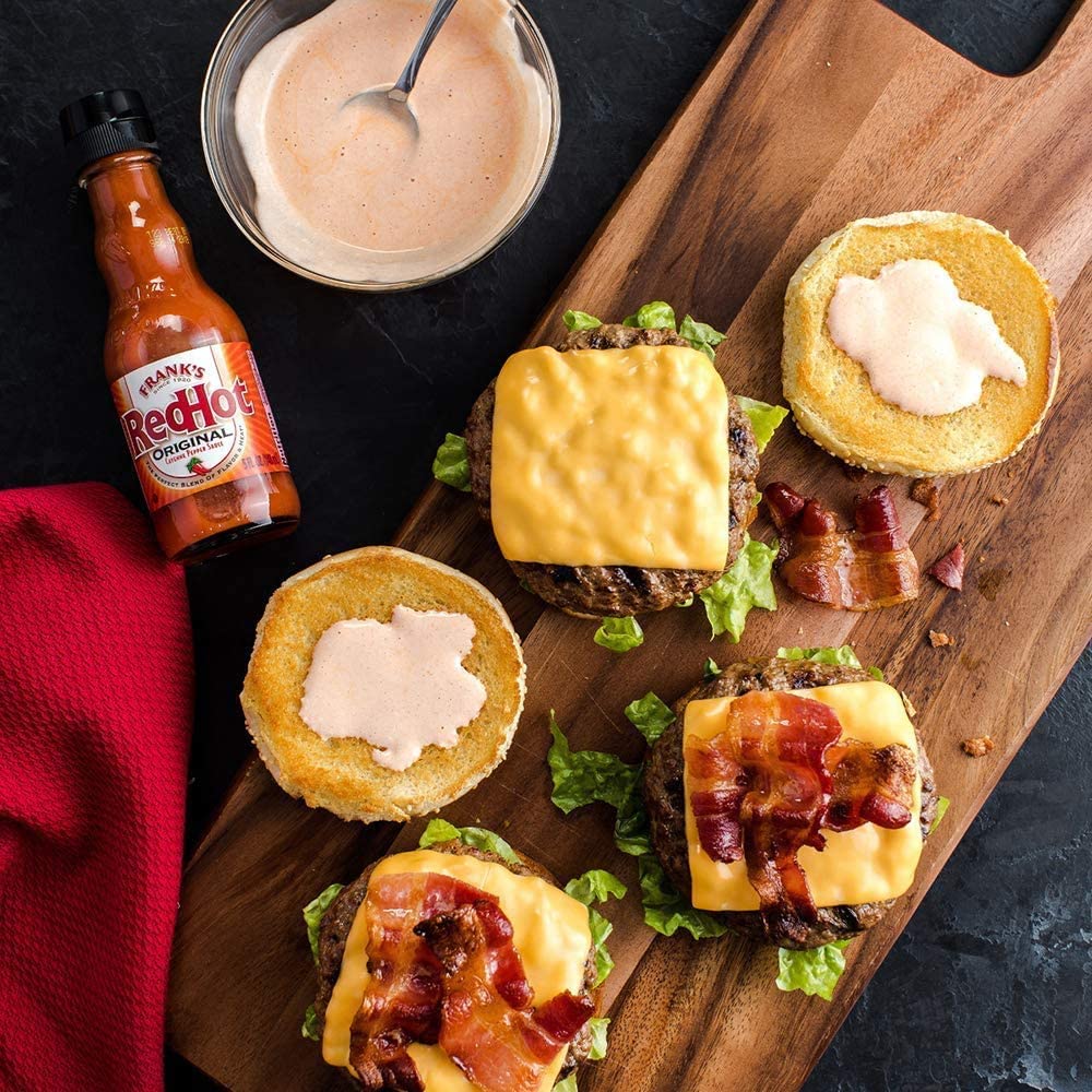 - Frank's Redhot Buffalo Wing Sauce | Pepper | 1360 millilitre(680 ml X Pack of 2) -