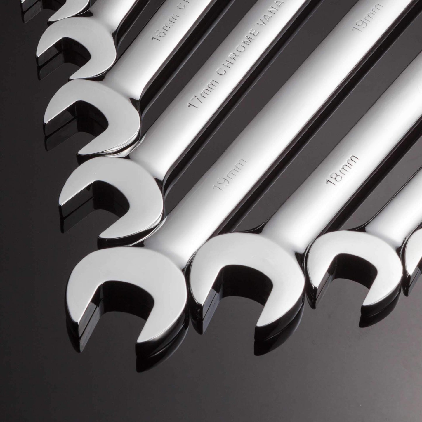 - Qnkaa Ratchet Spanner Set | Combination Wrench 12 Piece | Metric Sizes from 8mm to 19mm -