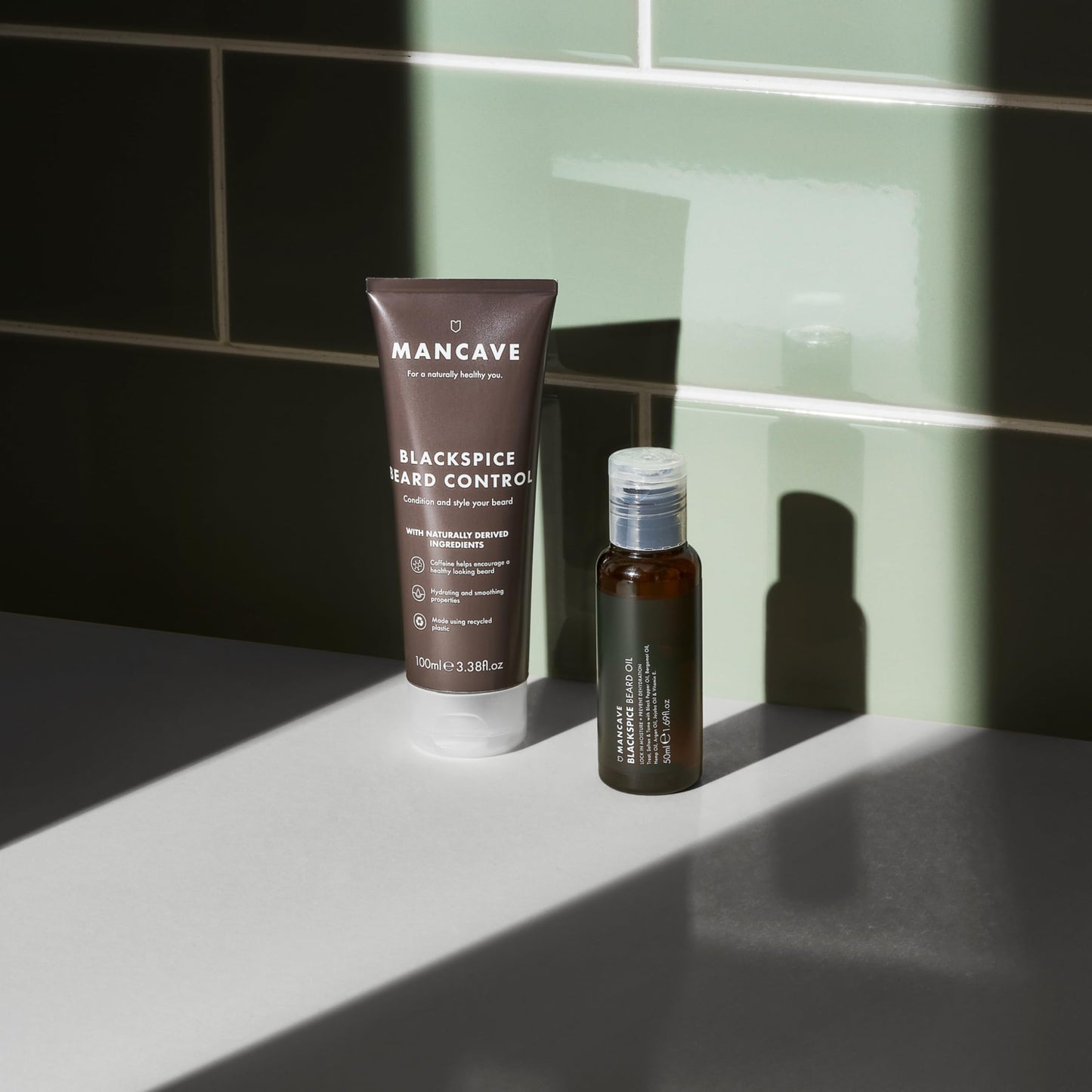 - ManCave Blackspice Beard Control 100ml | Condition and style your beard -