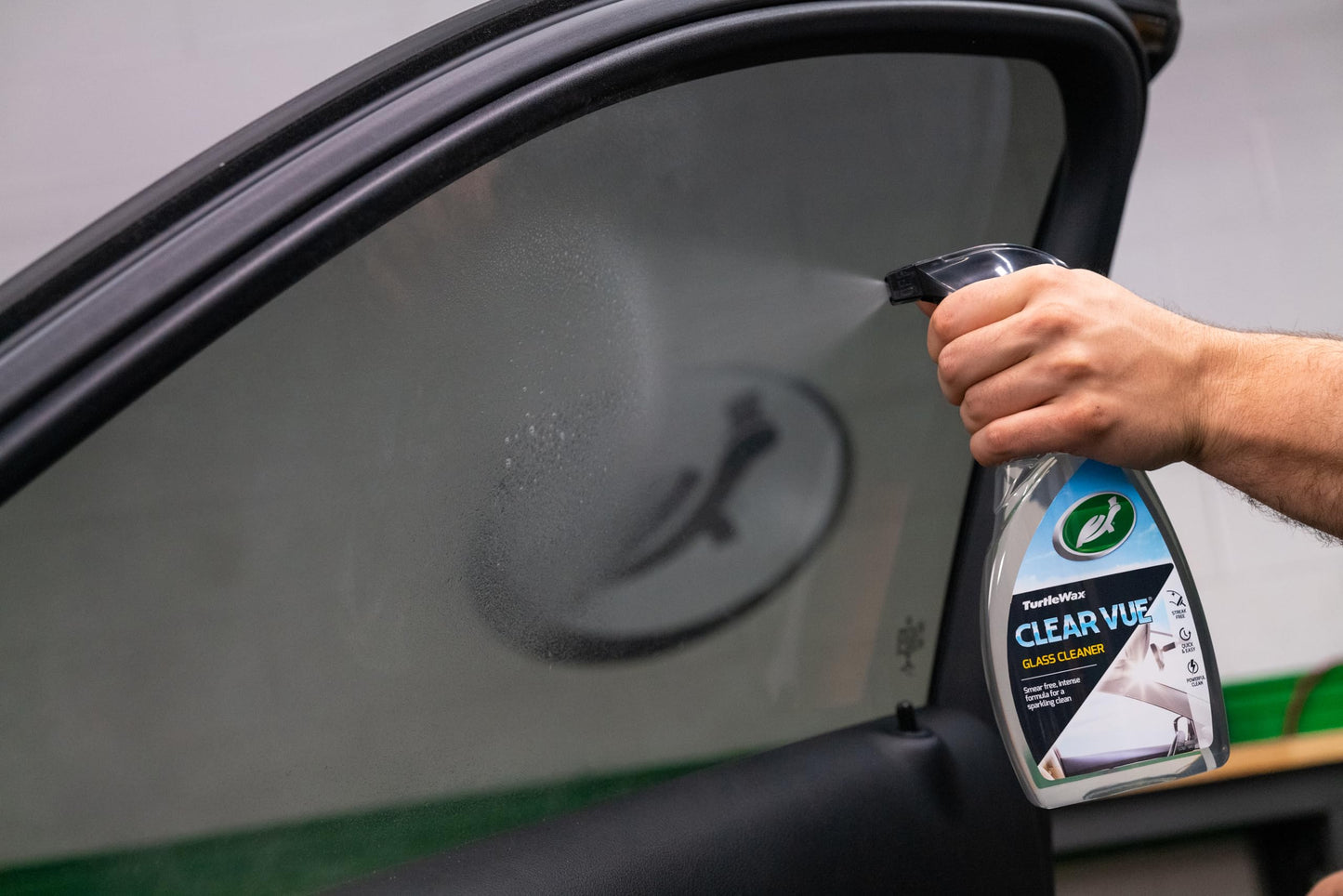 - Turtle Wax 51781 | Clearvue Car Glass Window Cleaner | (500ml) -