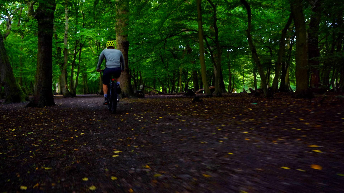 Bounty Full Suspension Mountain Bike - 18 Speed Shimano Gearing, Zoom Suspension Forks, Disc Brakes, Light Alloy Rims - Bikes for Men