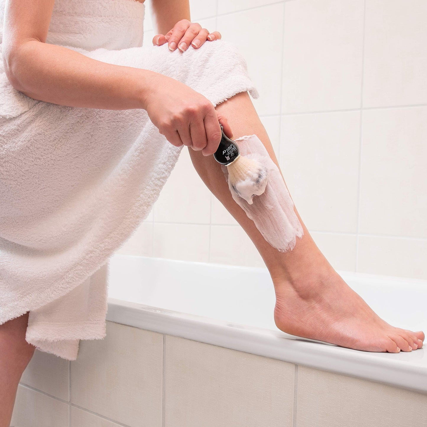 - Premium Vegan Shaving Brush with Badger Hair Imitation | Face Brush for Shaving Soap -