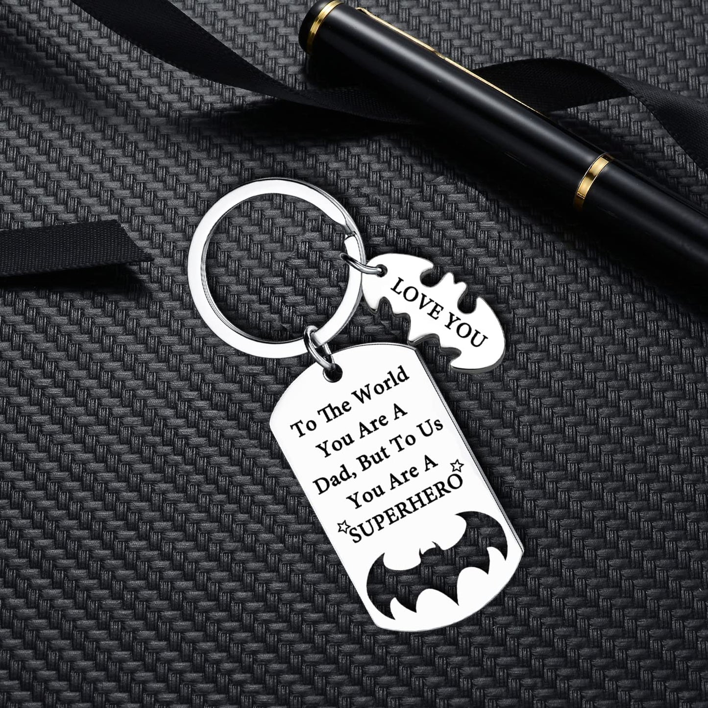Dad Keyring Gifts from Daughter Son Daddy Birthday Gift for Dad Fatherās Day Gift Dad Presents Key Chain for Papa Father KeyChain To The World You Are A Dad But To Us You Are A SUPERHERO(Dad)