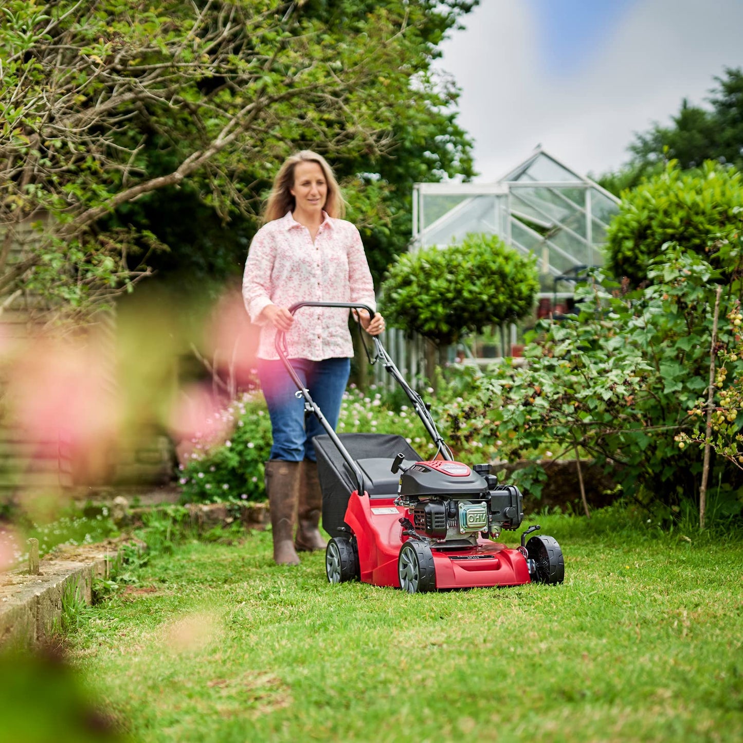 - Mountfield SP41 Petrol Lawnmower | Self-Propelled | 39cm Cutting Width -