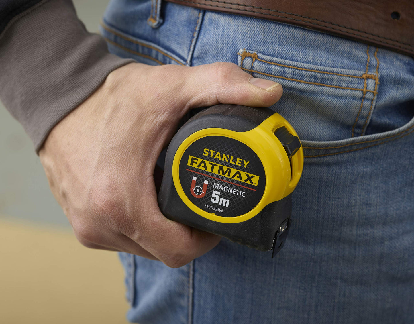 - STANLEY FATMAX Tape Measure | Blade Armor | 5 M | Metric |  Resistant -