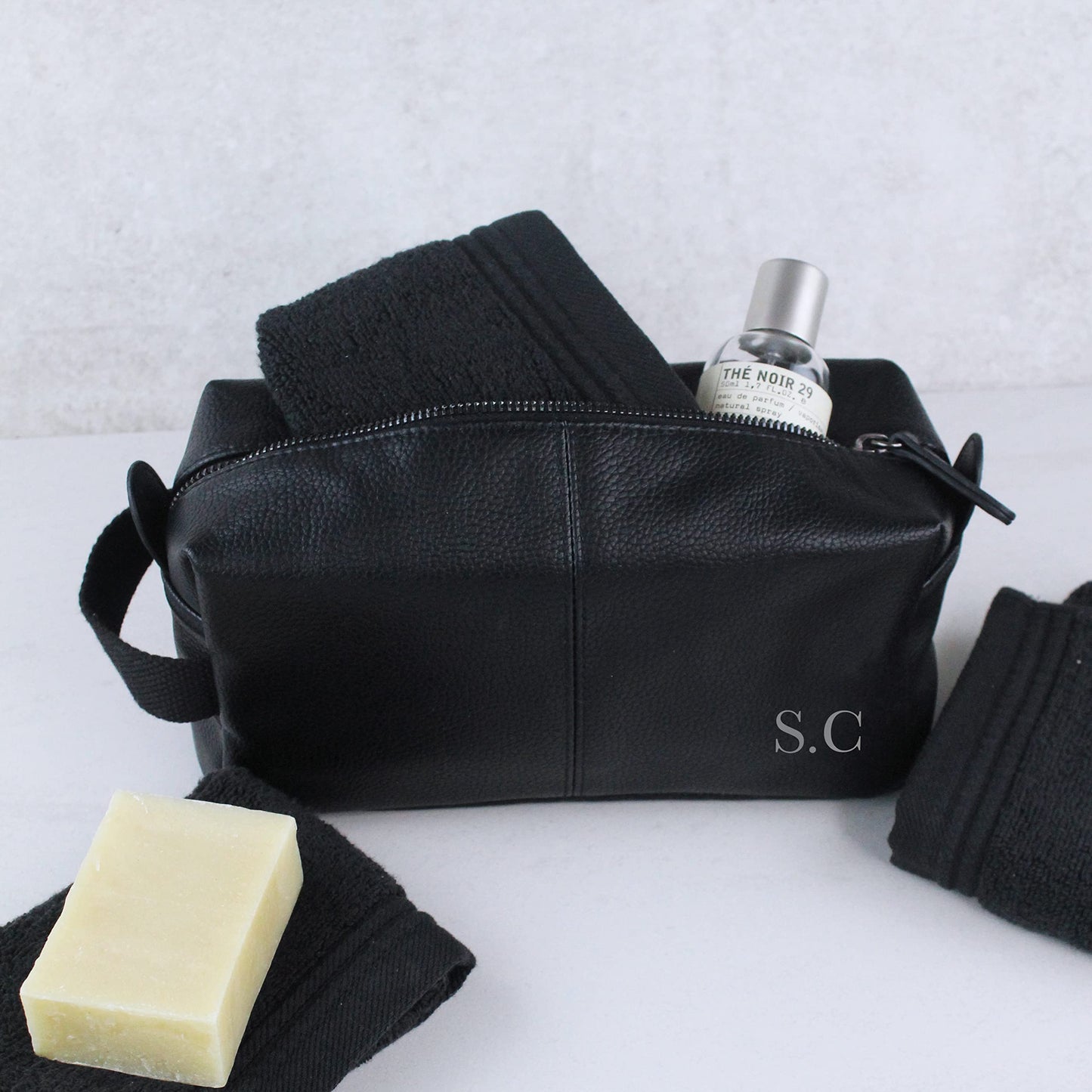 - eBuyGB Personalised Men's Leather Look Wash Bag | Initials -