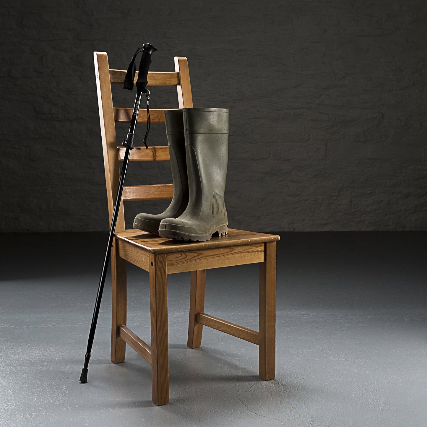 - Folding Walking/Hiking/Trekking Poles/Sticks | Lightweight With Accessories -