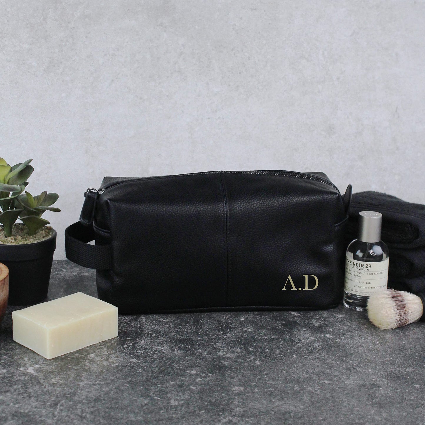 - eBuyGB Personalised Men's Leather Look Wash Bag | Initials -