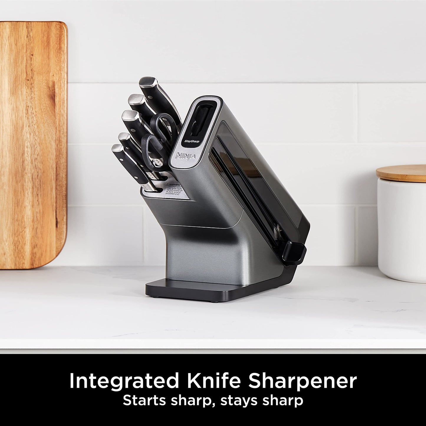 - Ninja Foodi StaySharp Knife Block | Integrated Sharpener | 5 Knives and Scissors (1 pair) -