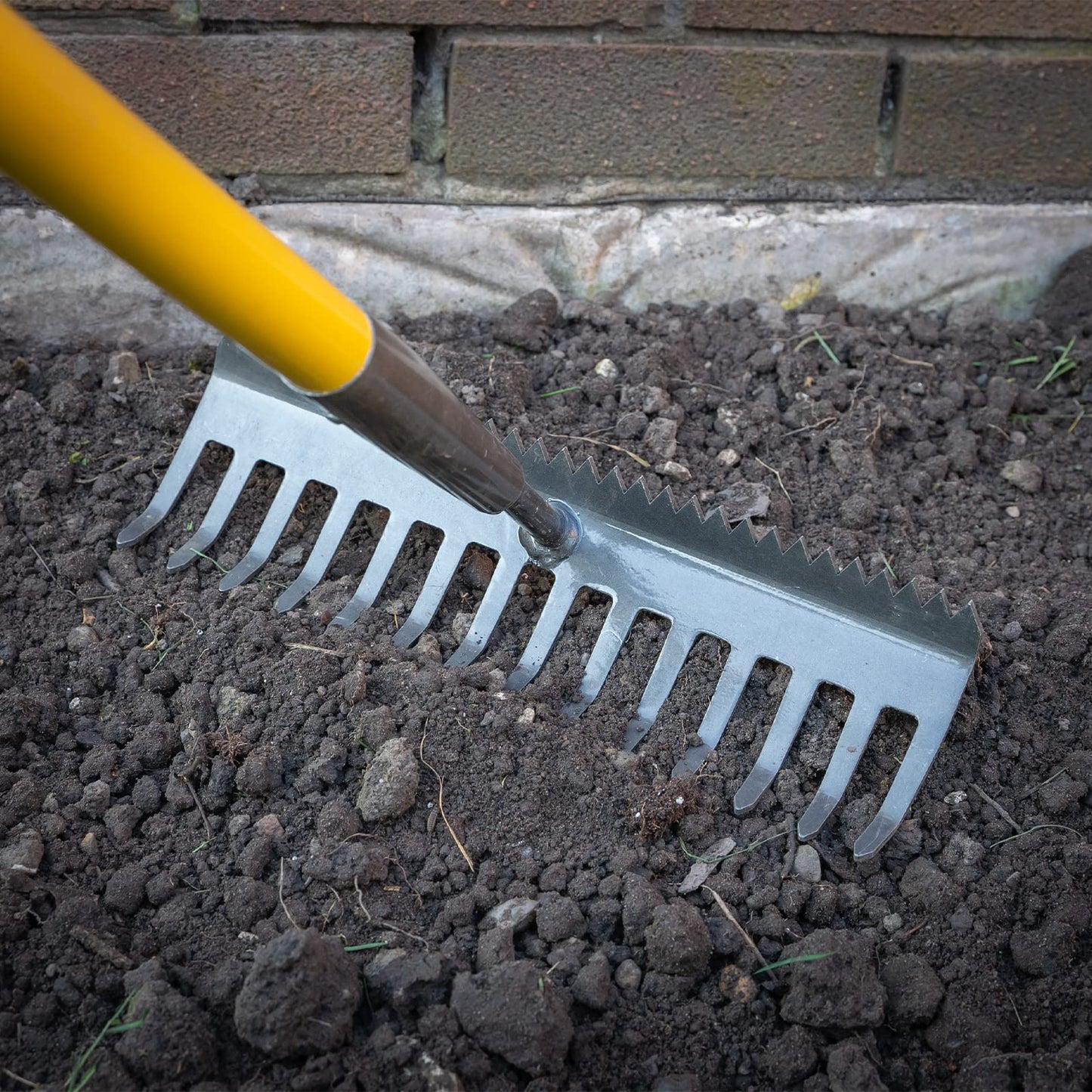 - Roughneck | Sharp-Edge Soil Rake 350x1500mm | Black-Yellow -