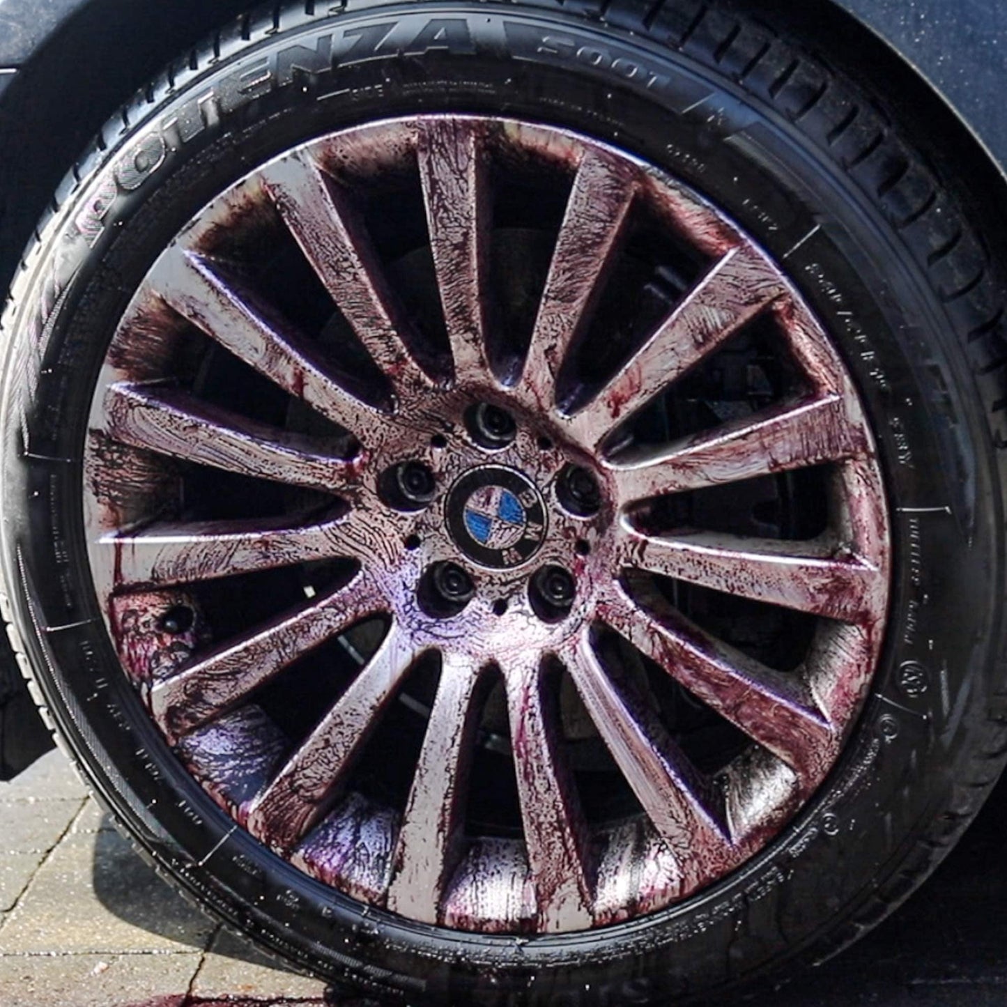 Auto Xpert Bleeding Wheels | 500ml | Fast Acting Car Wheel Cleaner | Extreme Iron Contamination Fallout Remover | pH Neutral | Safe on All Vehicle Surfaces | Alloy Wheel Cleaner | Easy To Use