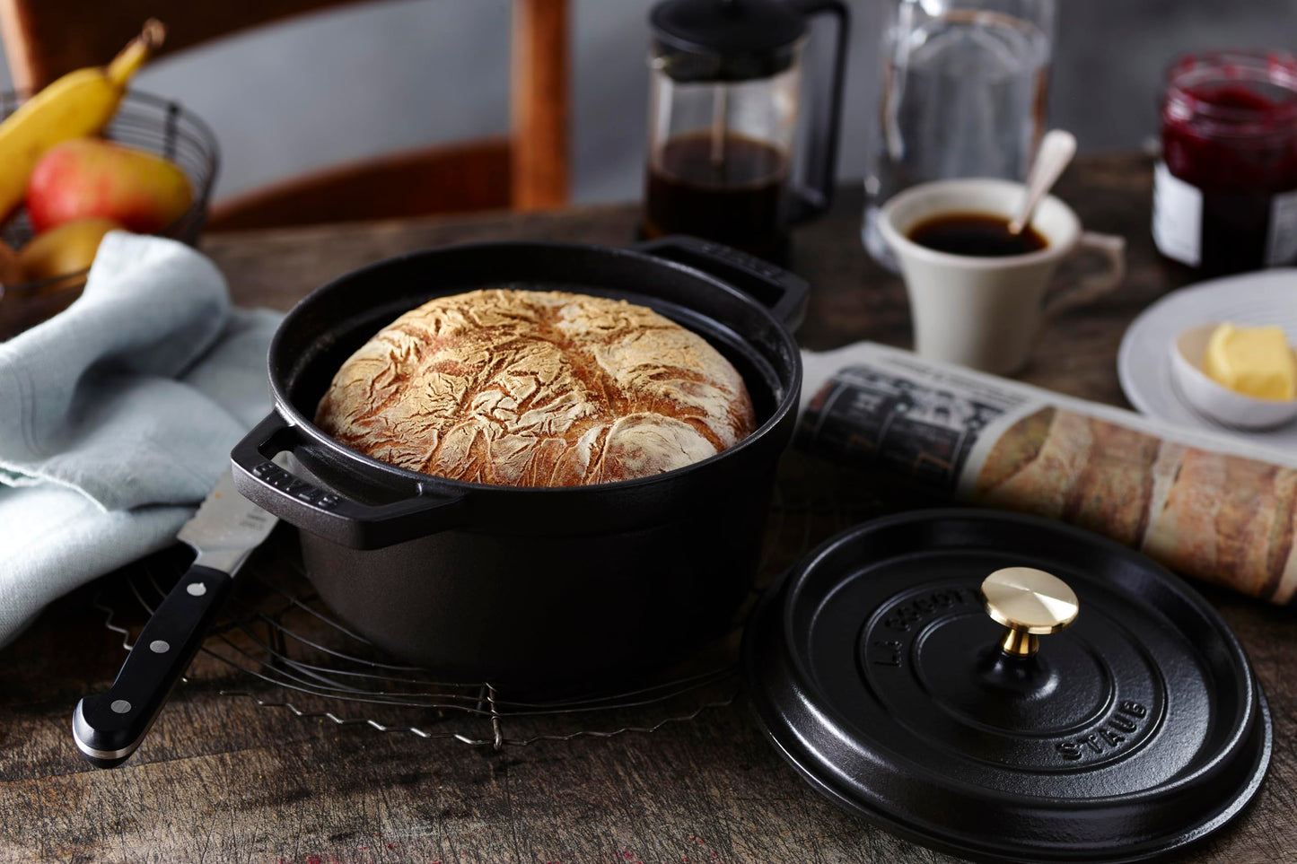 - STAUB Cast Iron Roaster/Cocotte | Round, 14 cm | 0.8 L | Black -
