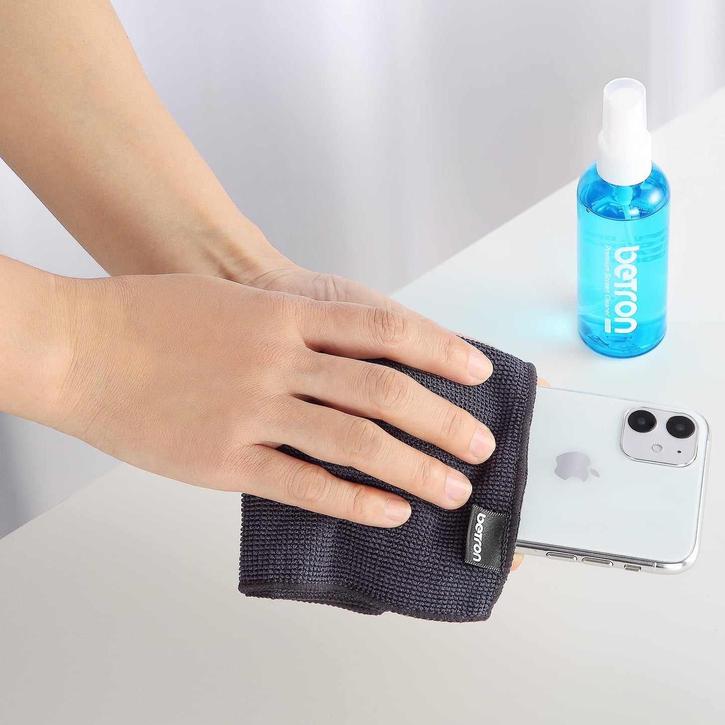 Betron Screen Cleaner Spray for TV, Laptop, Macbook, Computer, Monitor, Mobile Phone Cleaning Kit including Brush and Microfibre Cleaning Cloth, 100ml