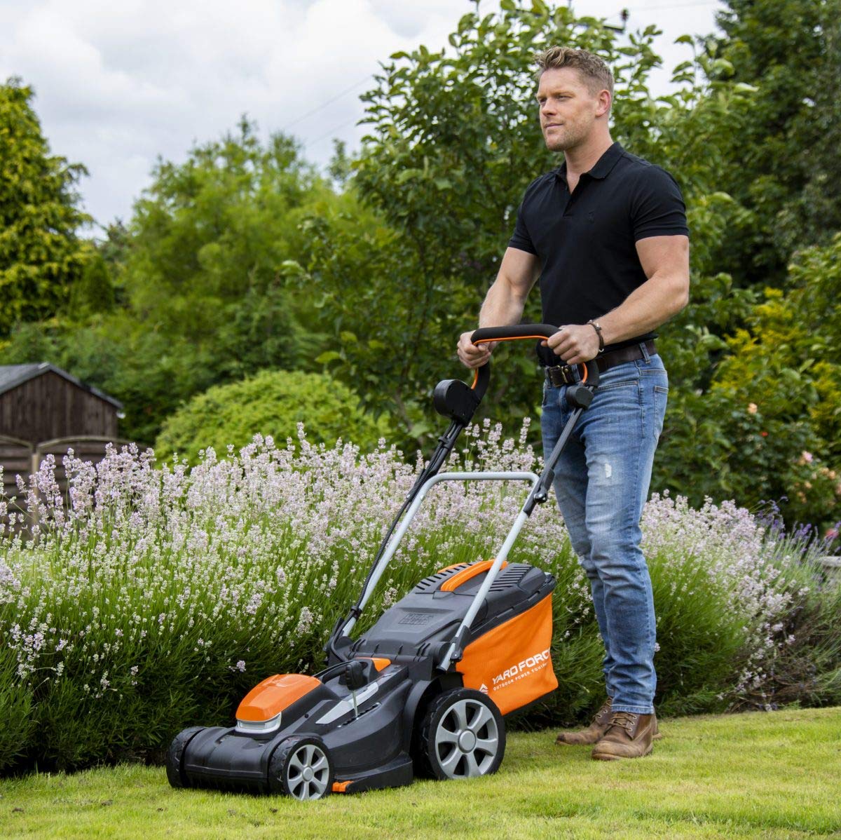 - Yard Force 40V 37cm Cordless Lawnmower with lithium ion battery & quick charger LM G37A - GR 40 range, Black/Orange