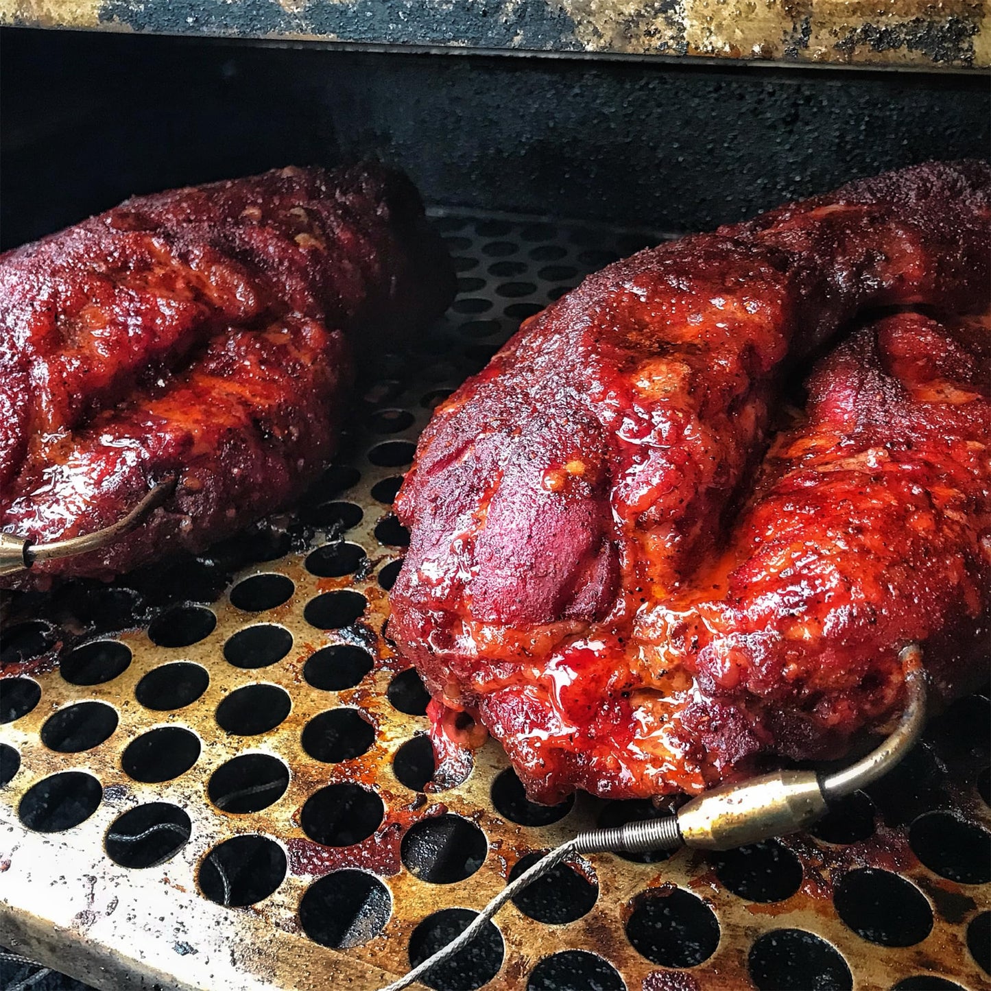 Angus & Oink | Sweet Bones & Butts | Maple BBQ Rub and Seasoning | Gluten-Free, No Preservatives | Ideal for Smoking, Grilling & Oven | 200g